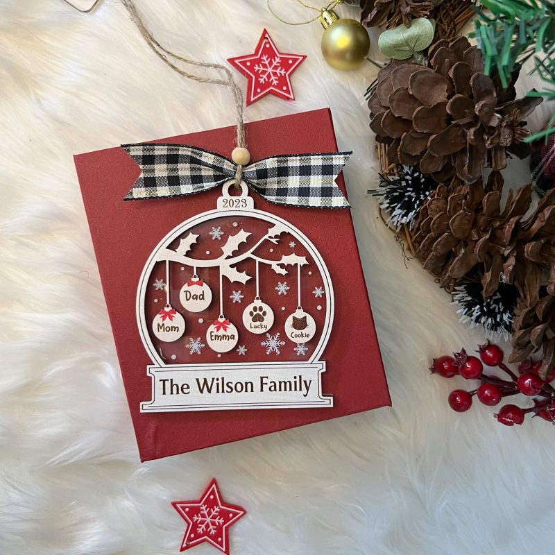 Personalized Family Christmas Ornament, Family Tree Custom, Christmas Tree Ornament