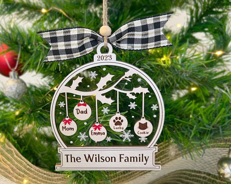 Personalized Family Christmas Ornament, Family Tree Custom, Christmas Tree Ornament